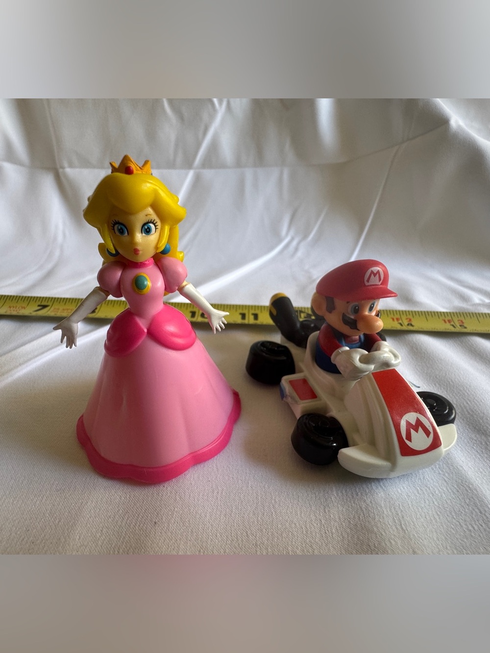 Princess Peach Figure & Mario Kart Toy